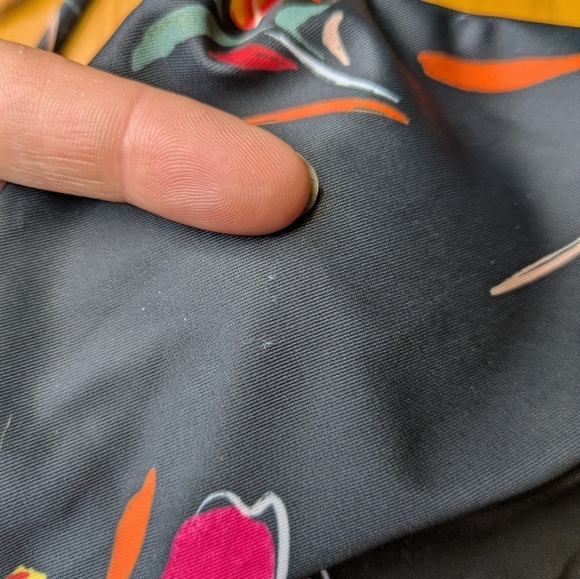 2/$25-Quintsoul Floral Bikini Twist Top Adjustable Straps & Low-rise Bottoms - Picture 10 of 15